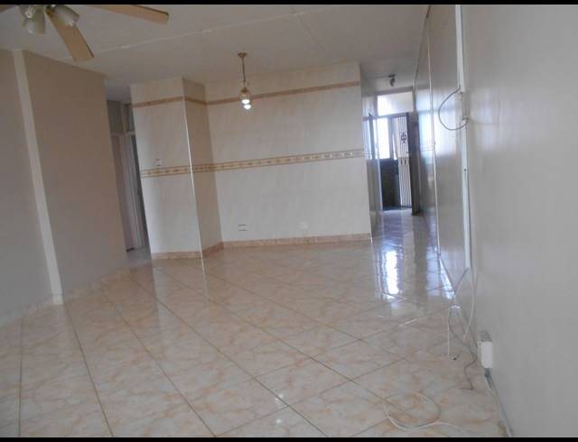 2 BEDROOM APARTMENT TO LET IN SOUTH BEACH